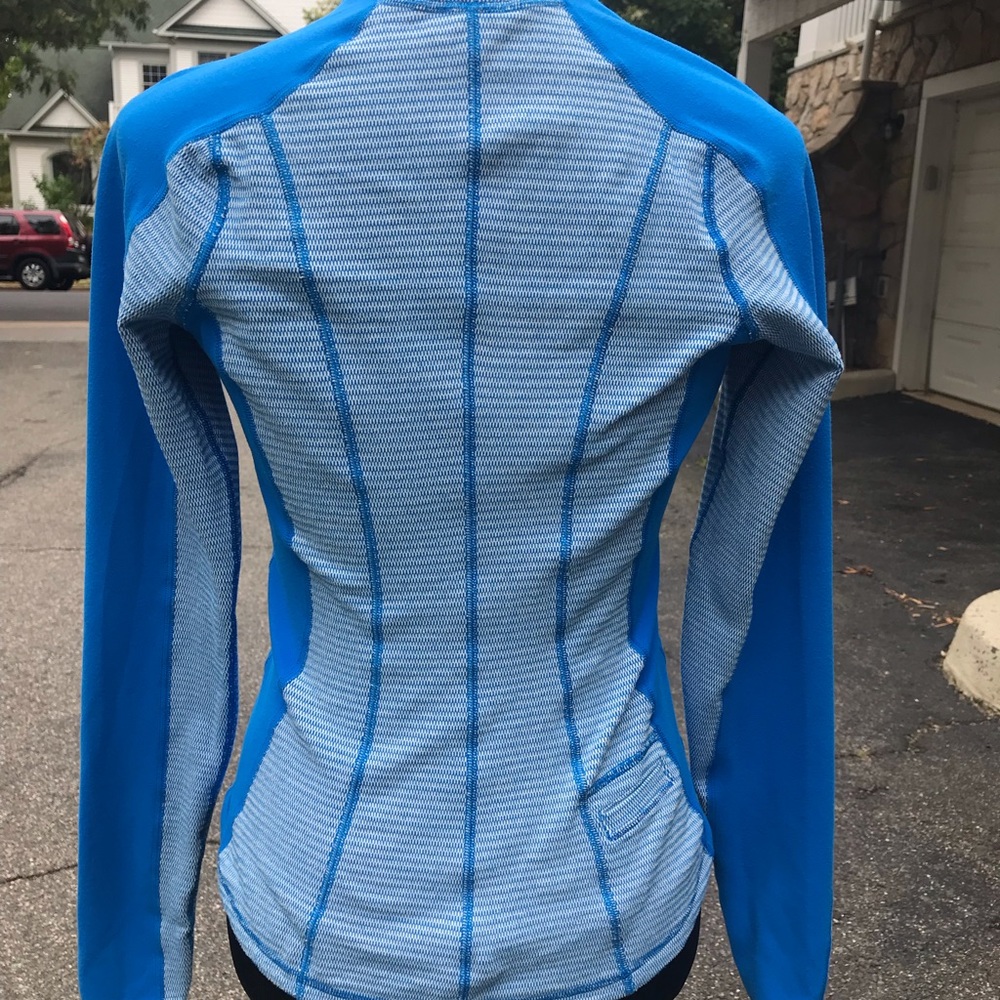 Lululemon pull over - Picture 3 of 5